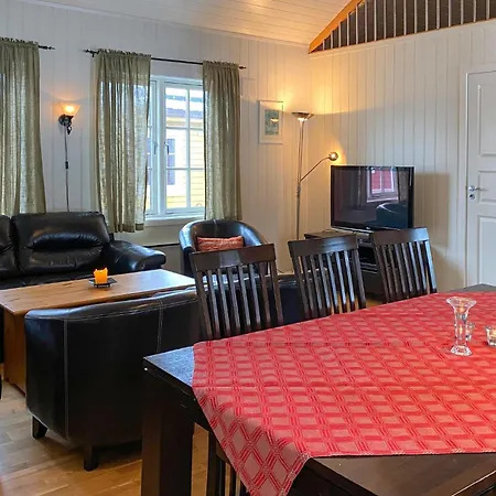 4 Bedroom Lovely In *
